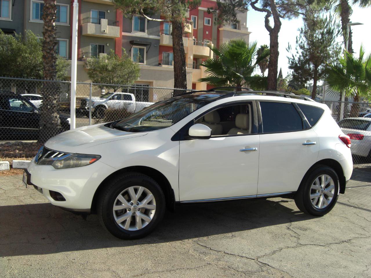 Used 2011 Nissan Murano SL w/ Navigation Pkg FWD image 3