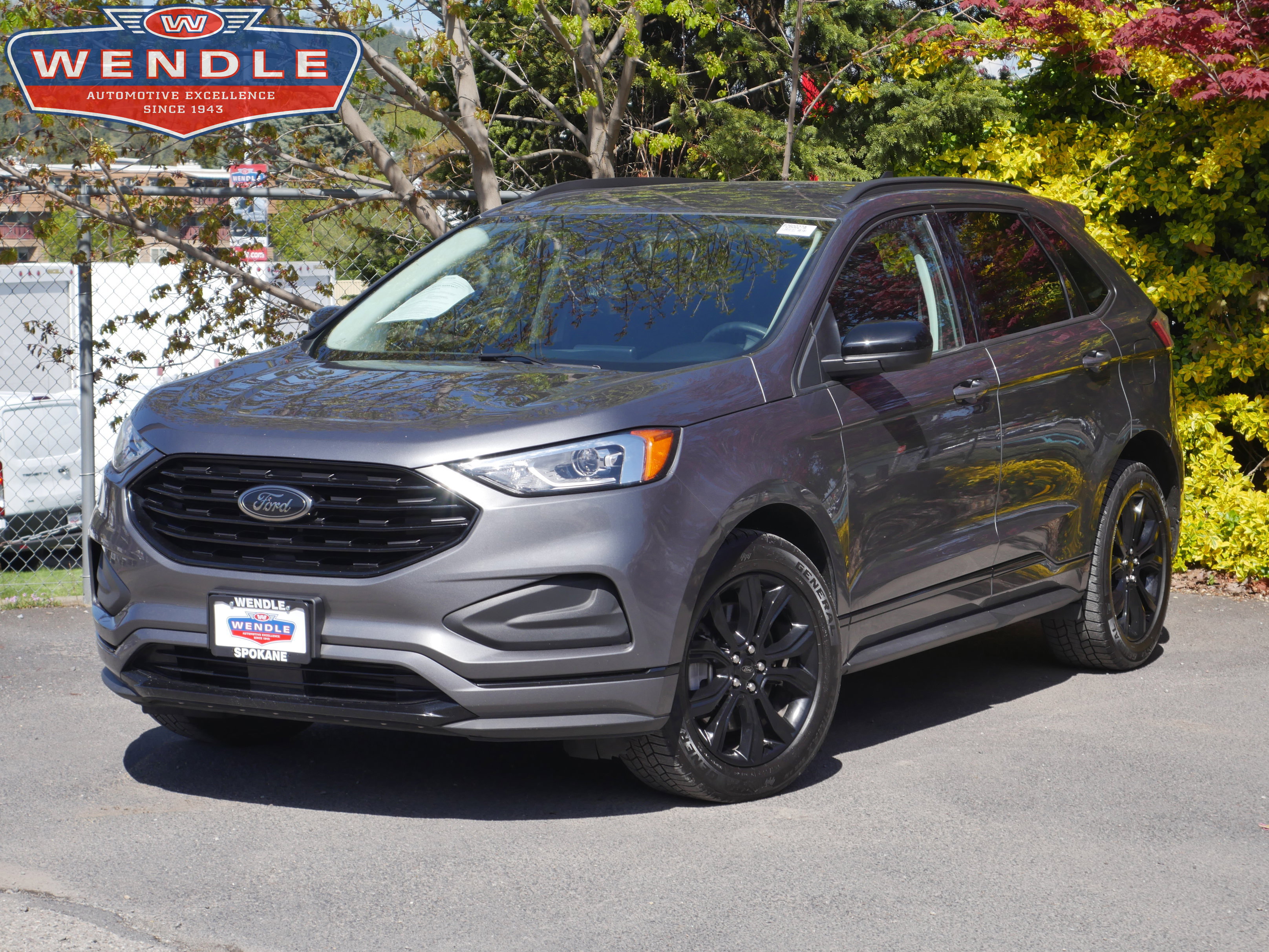 Certified 2022 Ford Edge SE w/ Black Appearance Package AWD/4WD image 1