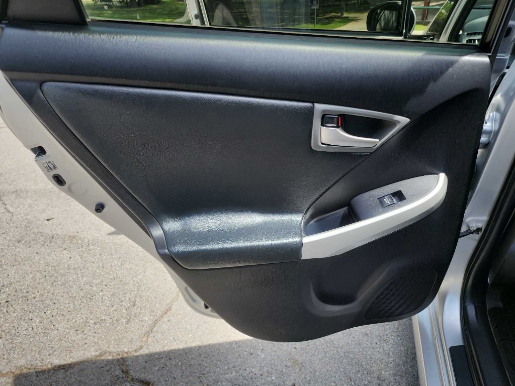 Used 2012 Toyota Prius Three w/ Solar Roof Pkg FWD image 27