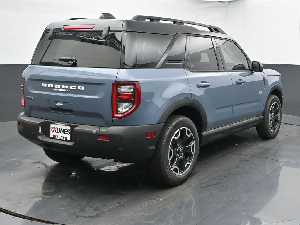 New 2025 Ford Bronco Sport Outer Banks image 9