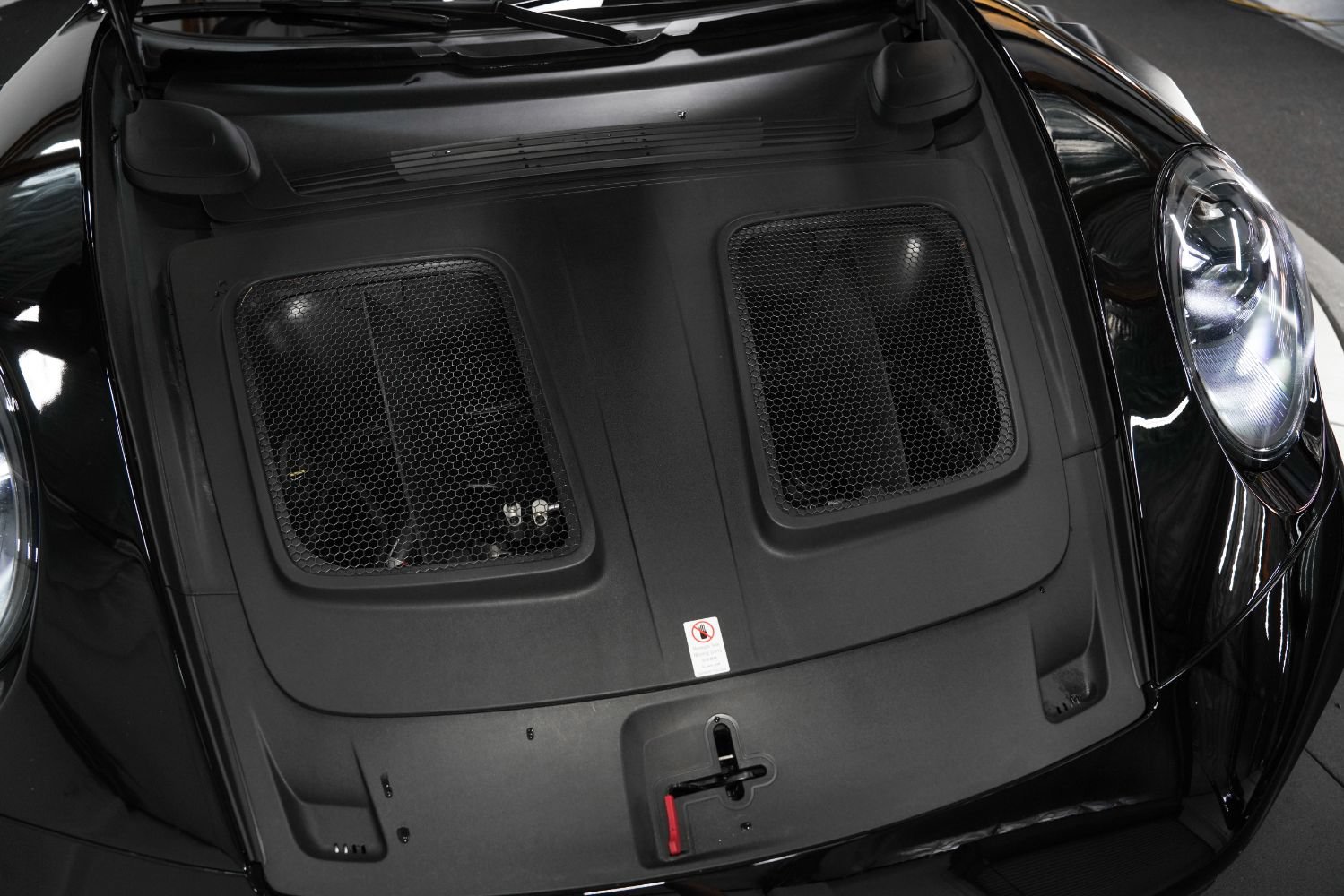 Used 2025 Porsche 911 GT3 RS w/ Weissach Package RWD image 49