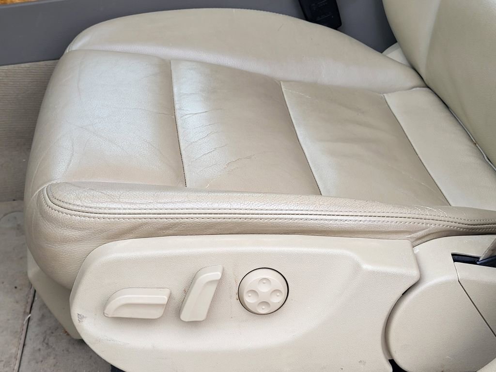 Used 2005 Audi A6 4.2 image 19