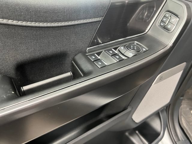 Used 2025 Ford F150 Lariat AWD/4WD image 23