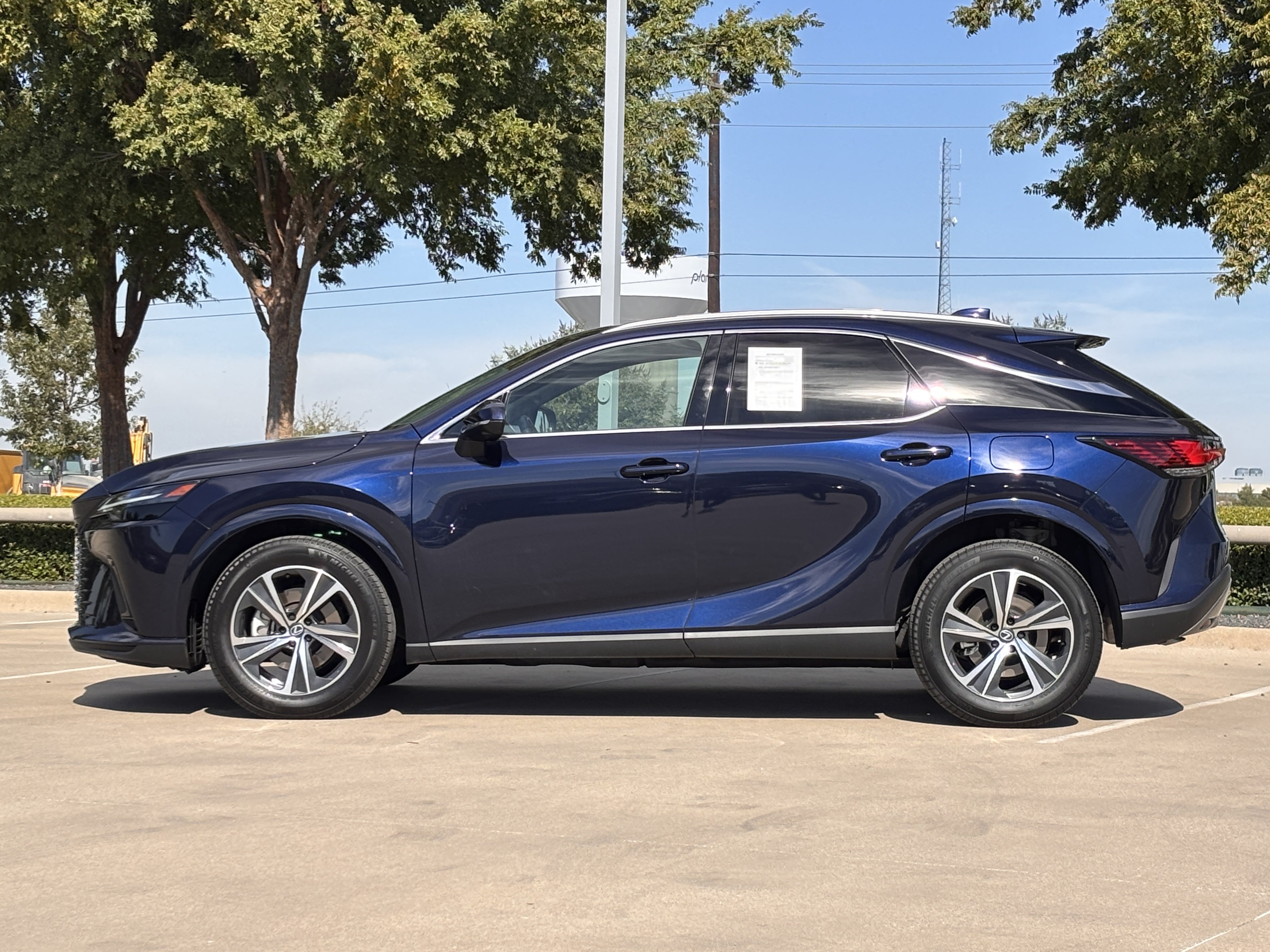Used 2026 Lexus RX 350 Premium w/ Convenience Package FWD image 2