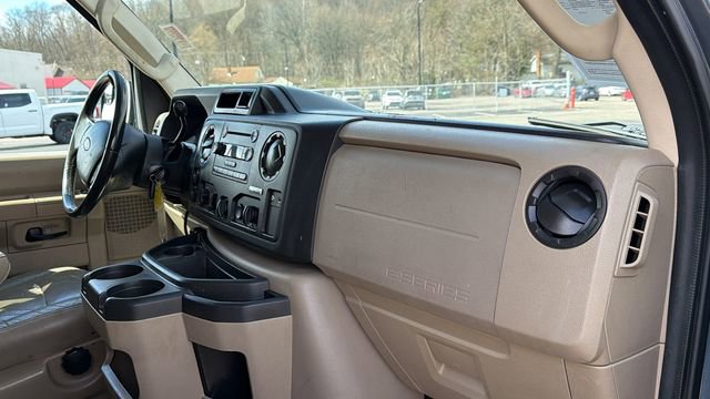 Used 2013 Ford E-150 and Econoline 150 XLT w/ XLT Premium Pkg image 26