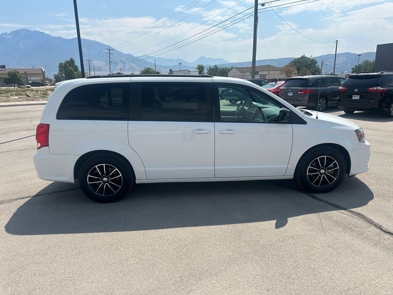 Used 2018 Dodge Grand Caravan GT FWD image 14