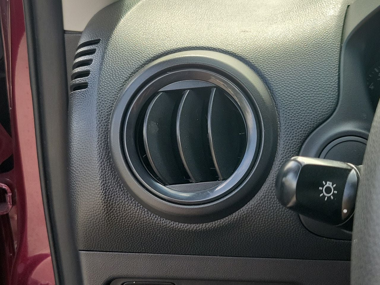 Used 2024 Mitsubishi Mirage ES FWD image 28