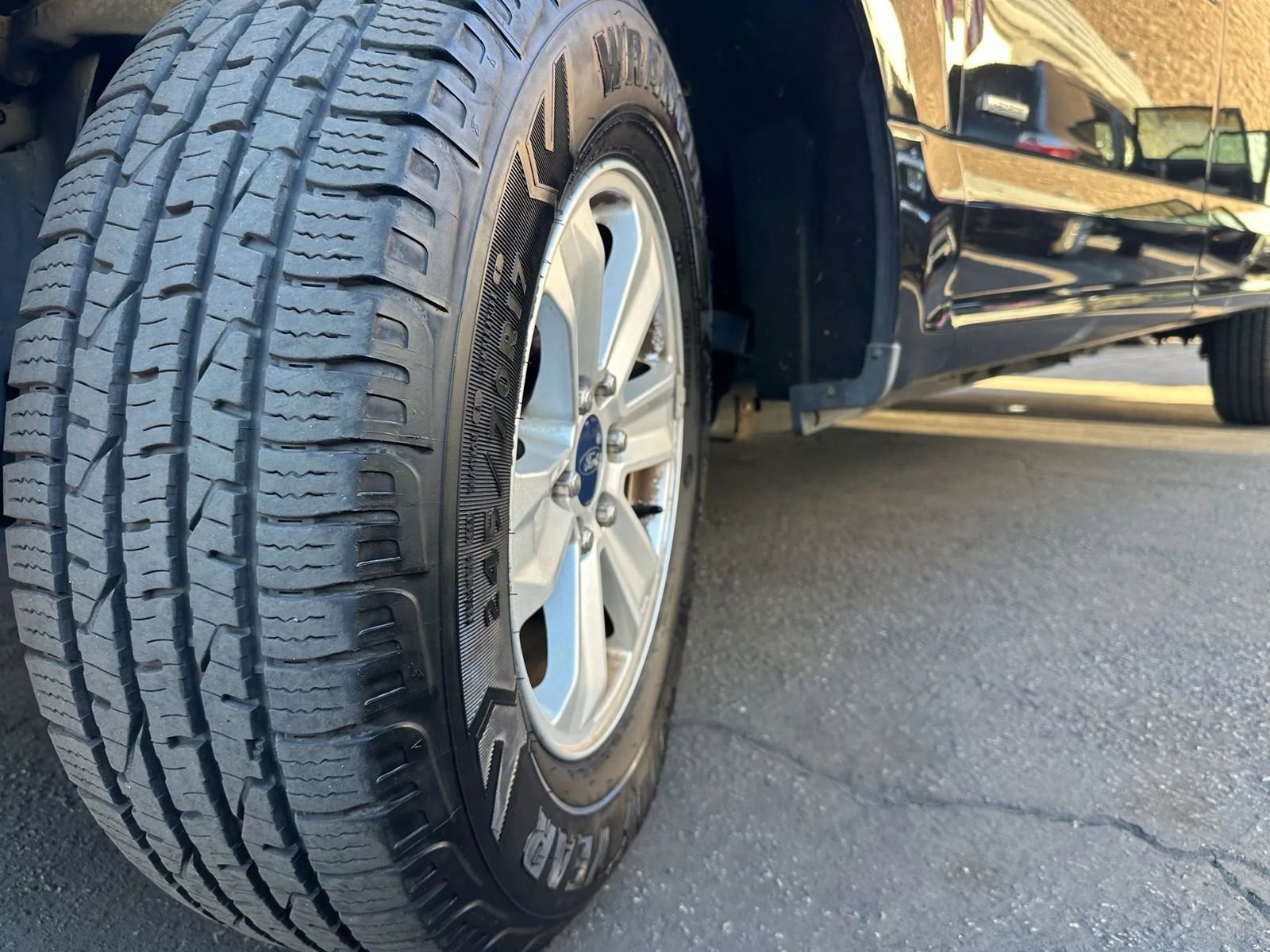 Used 2015 Ford F150 XLT w/ Equipment Group 301A Mid image 44