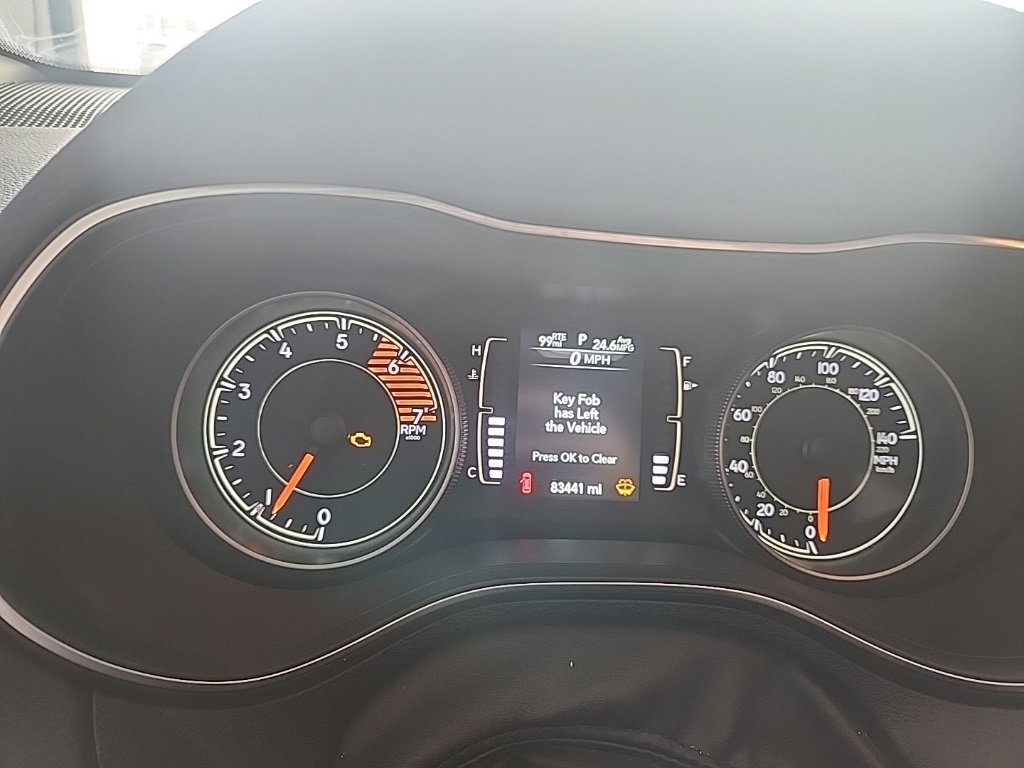 Used 2019 Jeep Cherokee Latitude Plus w/ Cold Weather Group image 4