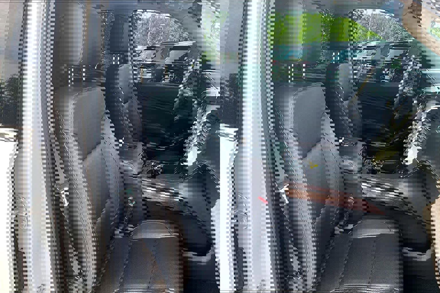 Used 2018 GMC Yukon XL SLT w/ Open Road Package image 8