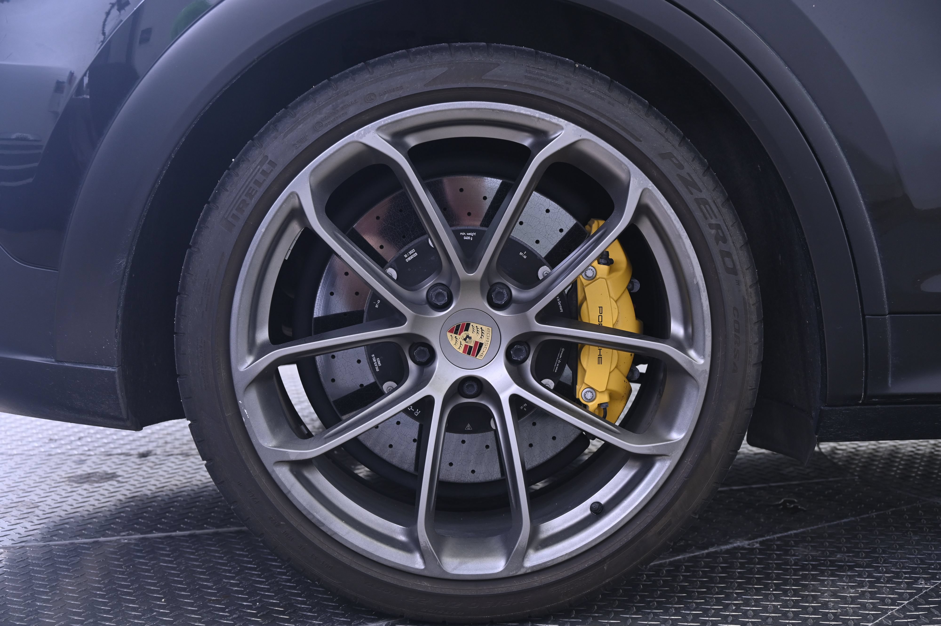 Certified 2022 Porsche Cayenne Turbo GT AWD/4WD image 13