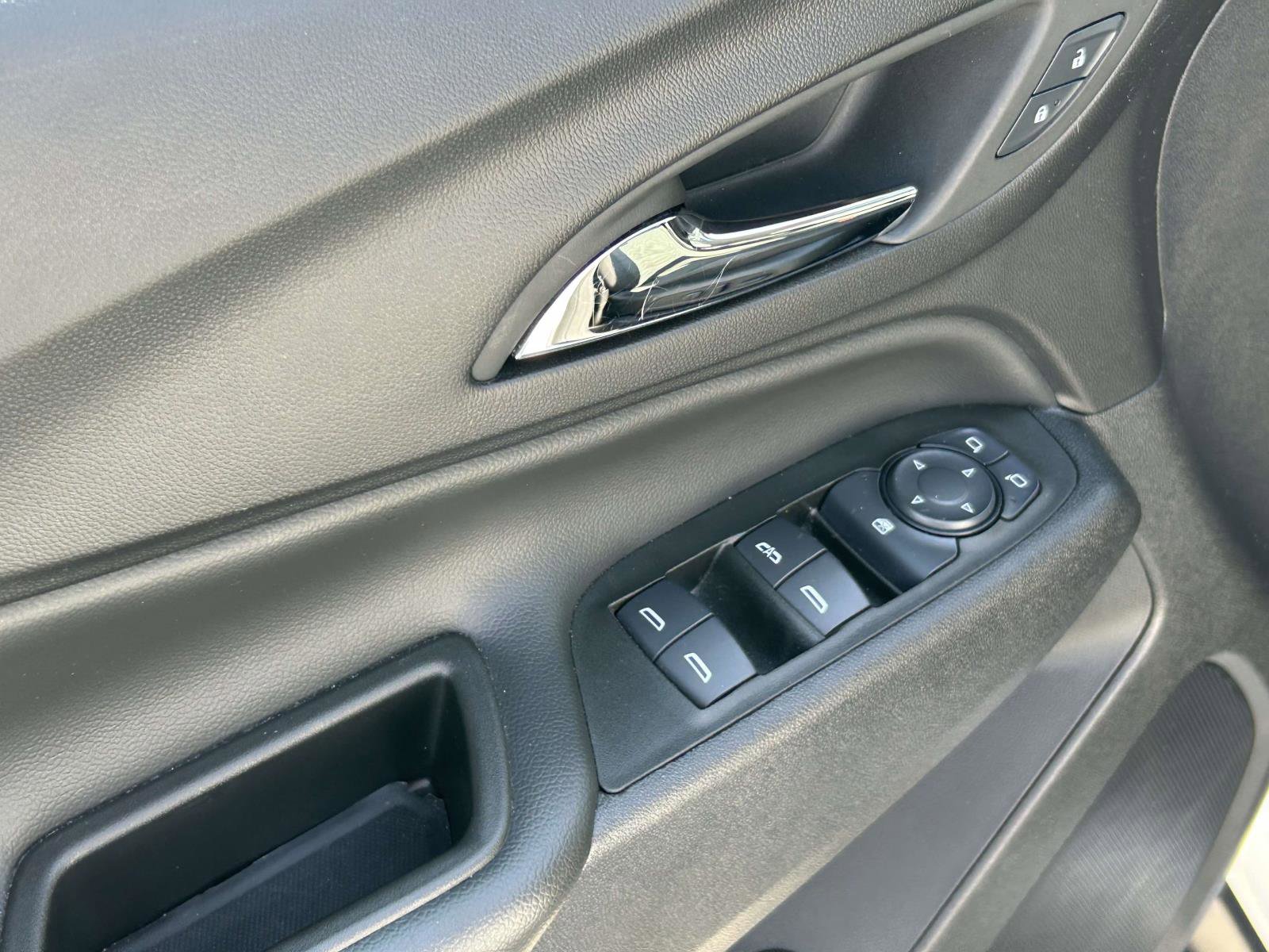 Used 2024 Chevrolet Equinox LT image 20