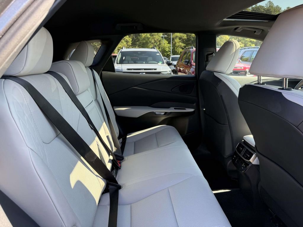 Used 2024 Lexus RX 350 Premium image 20