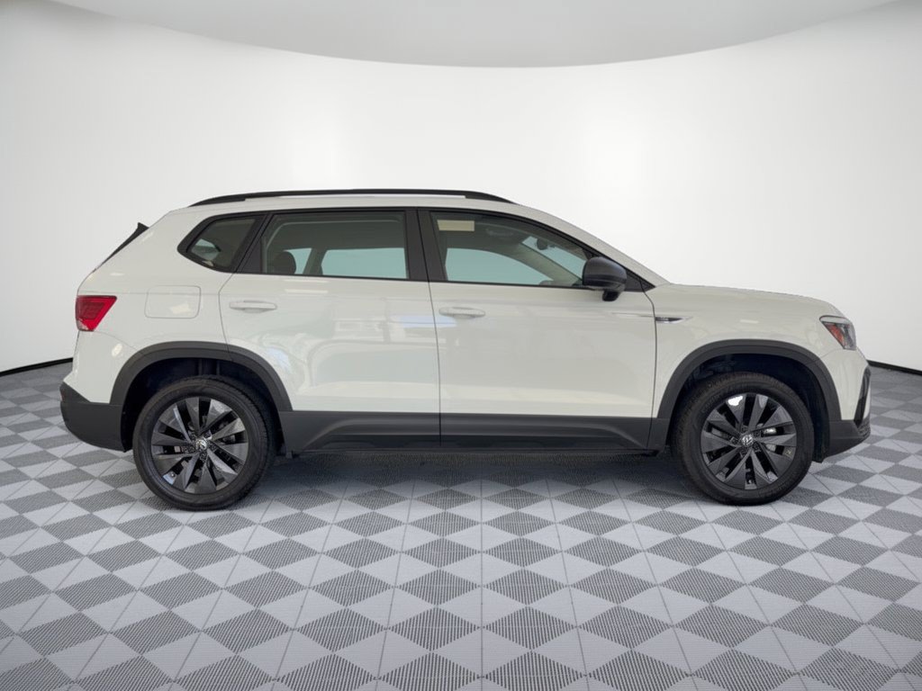 Used 2023 Volkswagen Taos S FWD image 8