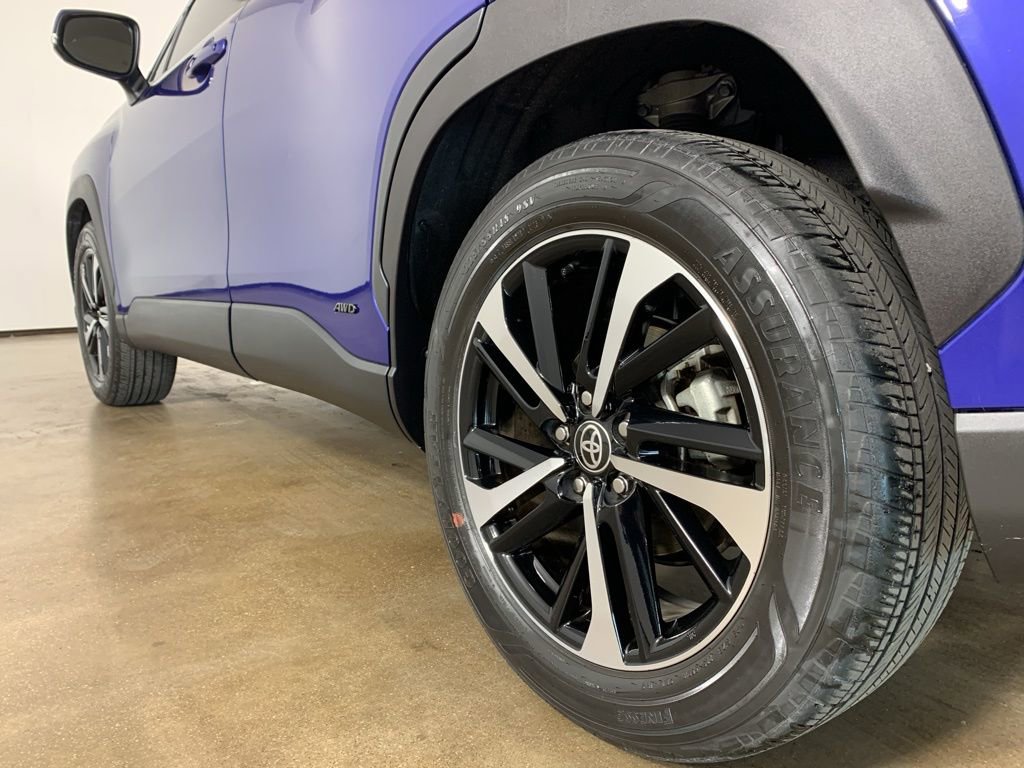 Used 2023 Toyota Corolla Cross XSE w/ Convenience Package image 14