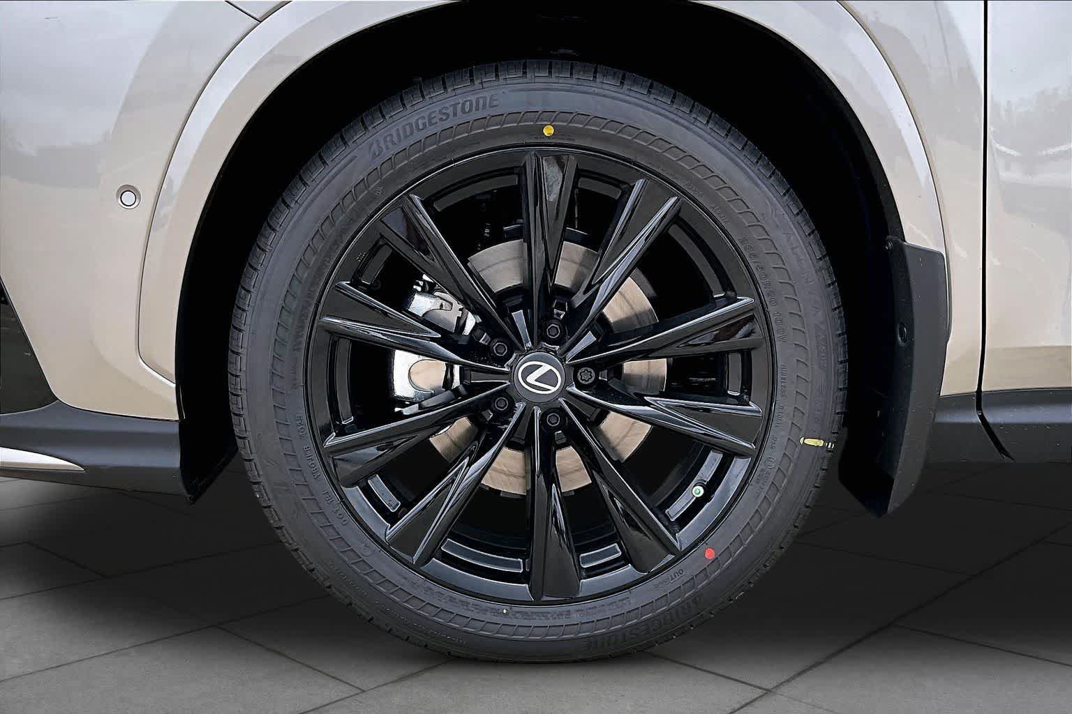New 2026 Lexus NX 350 F Sport AWD/4WD image 11