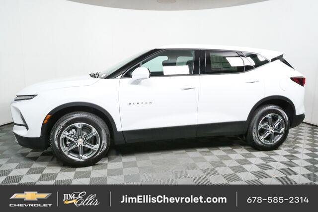 New 2026 Chevrolet Blazer LT w/ LPO, Floor Liner Package FWD image 29
