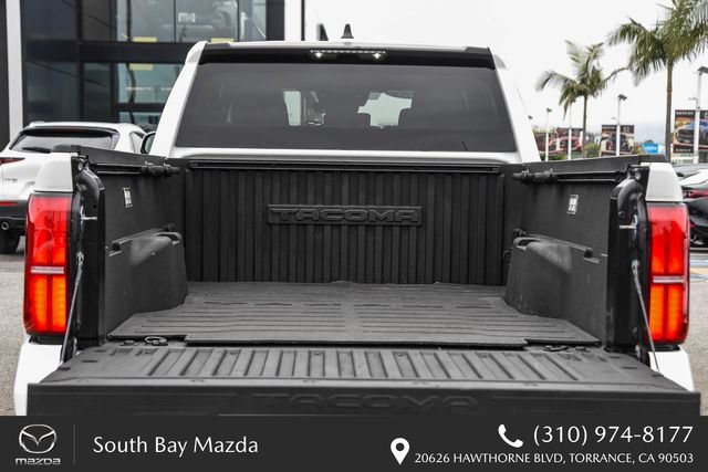 Used 2025 Toyota Tacoma SR5 AWD/4WD image 24