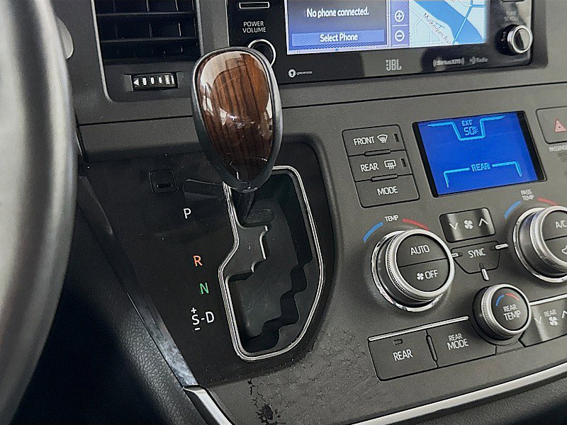Used 2020 Toyota Sienna Limited Premium image 19