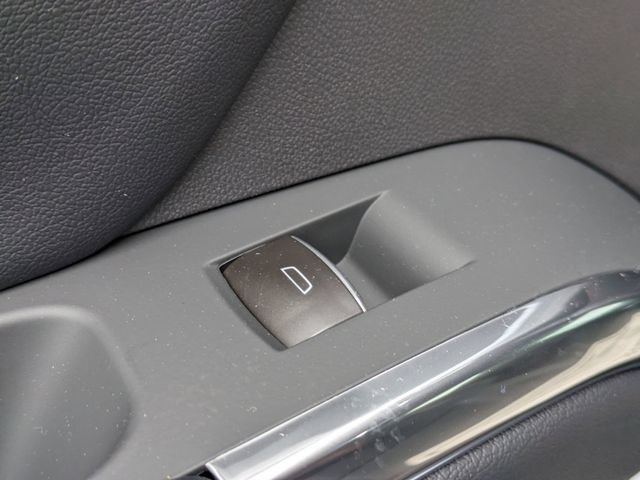New 2026 Chevrolet Traverse RS FWD image 28