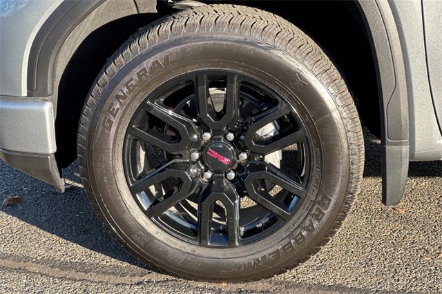 Used 2025 GMC Sierra 1500 Elevation image 46
