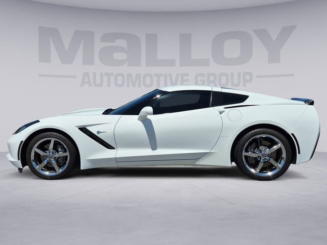 Used 2015 Chevrolet Corvette Stingray Coupe RWD image 2
