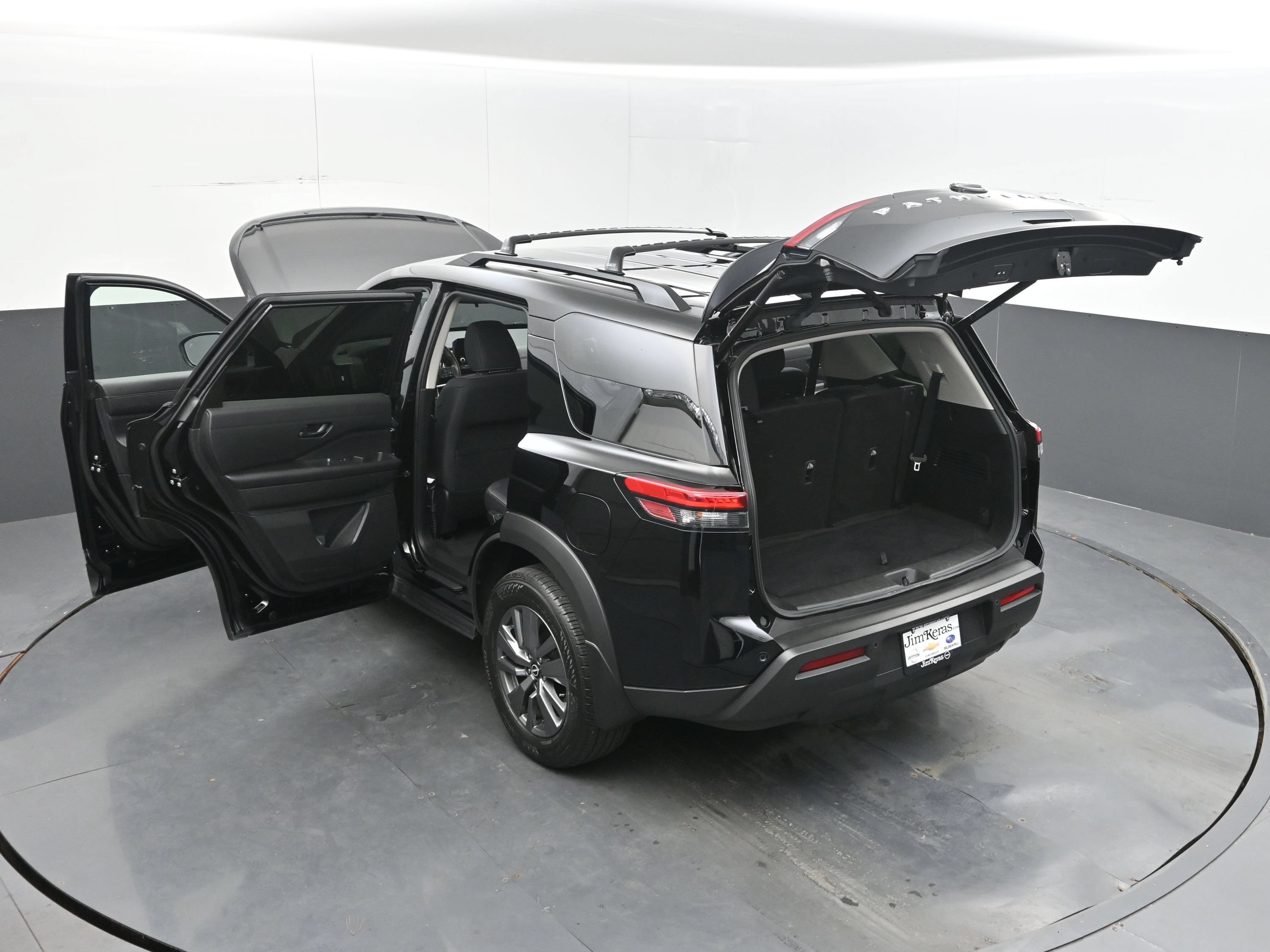 Used 2025 Nissan Pathfinder SV FWD image 43