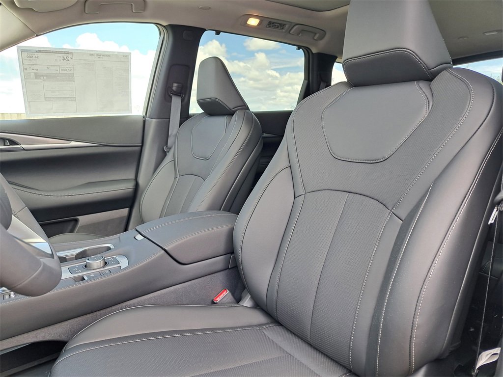 New 2026 INFINITI QX60 Pure w/ Cargo Package image 15