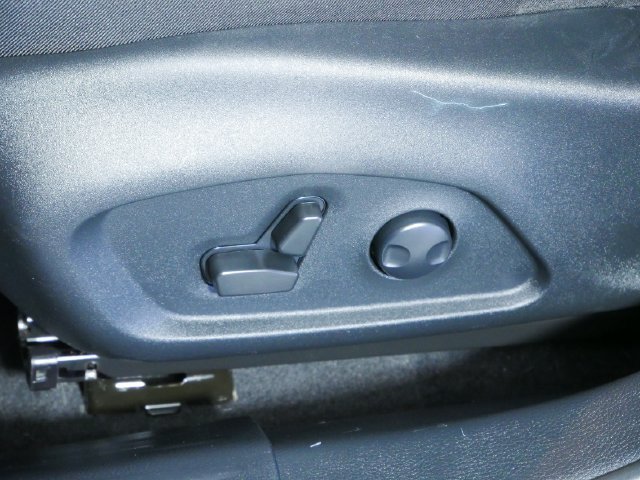 Used 2023 Jeep Compass High Altitude AWD/4WD image 21