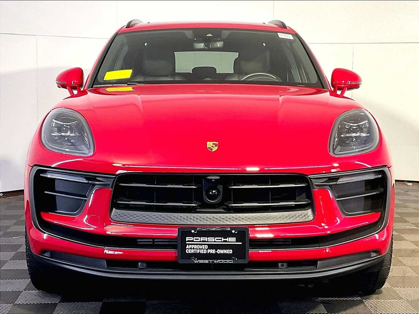Certified 2023 Porsche Macan AWD/4WD image 10