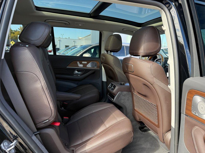 Used 2020 Mercedes-Benz GLS 450 4MATIC image 12