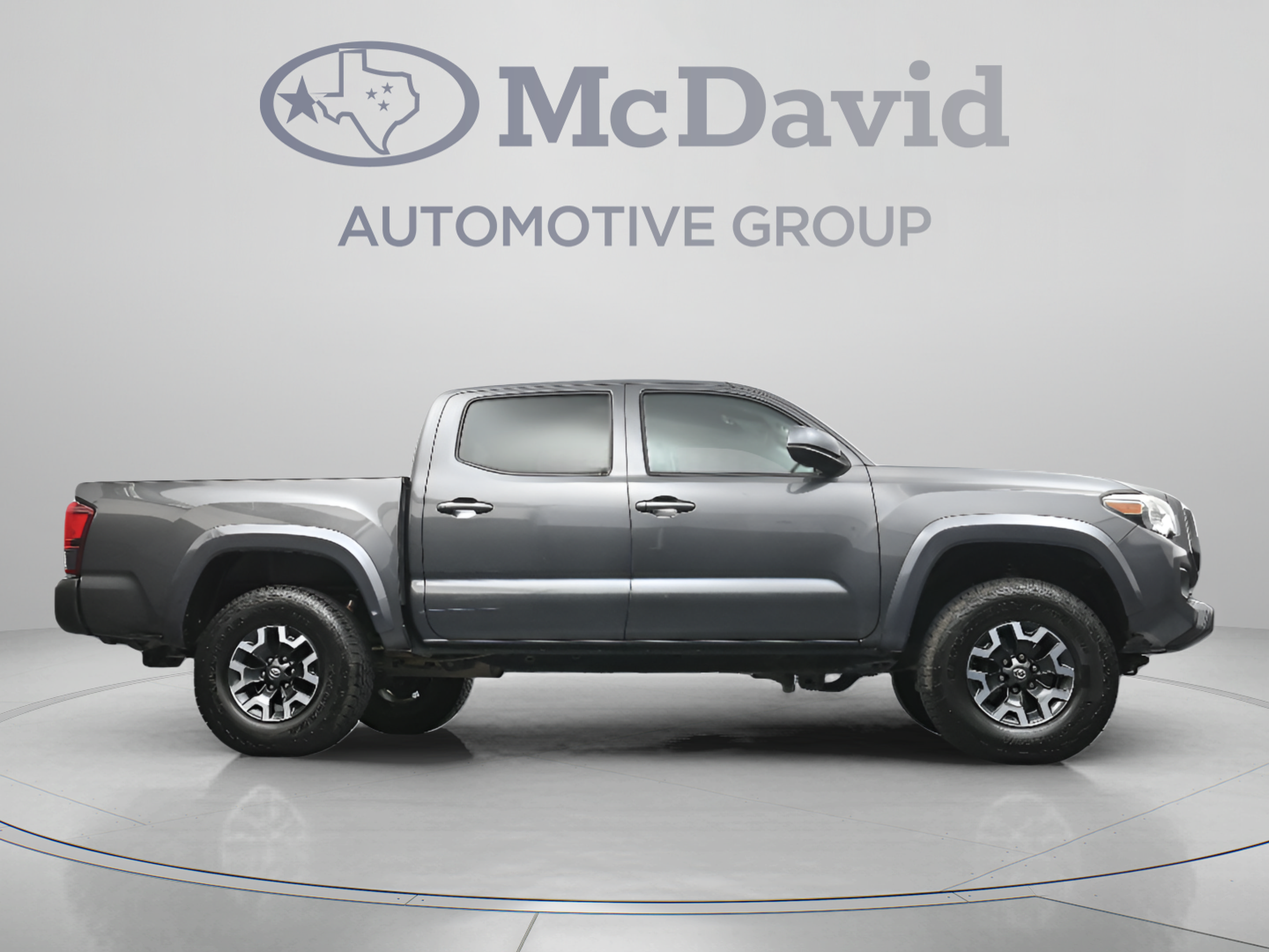 Used 2019 Toyota Tacoma SR5 AWD/4WD image 31