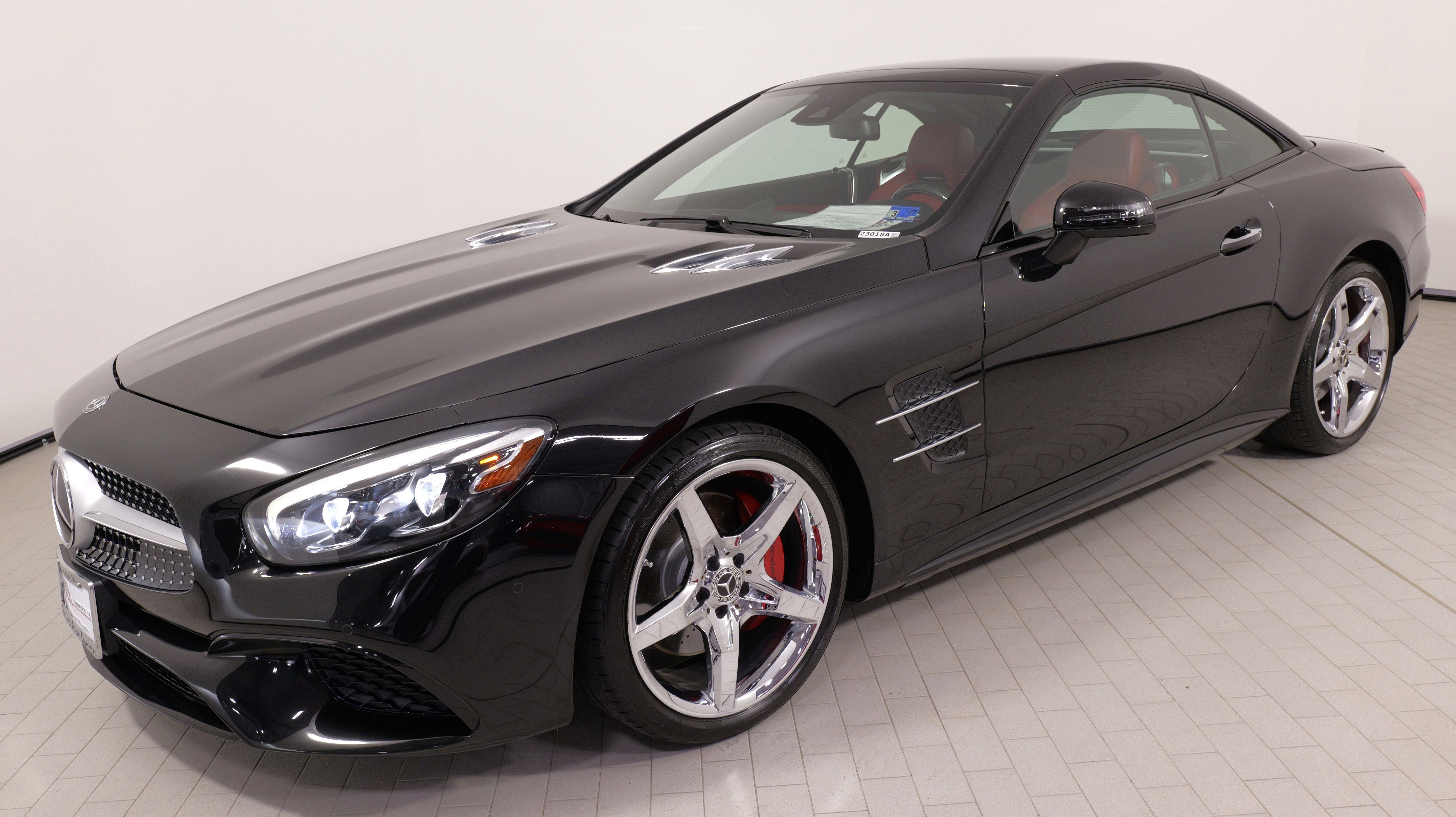 Used 2018 Mercedes-Benz SL 450 image 3