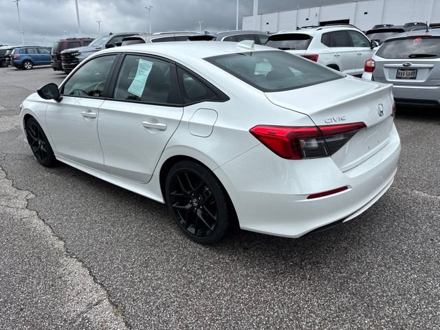 Used 2023 Honda Civic Sport image 4