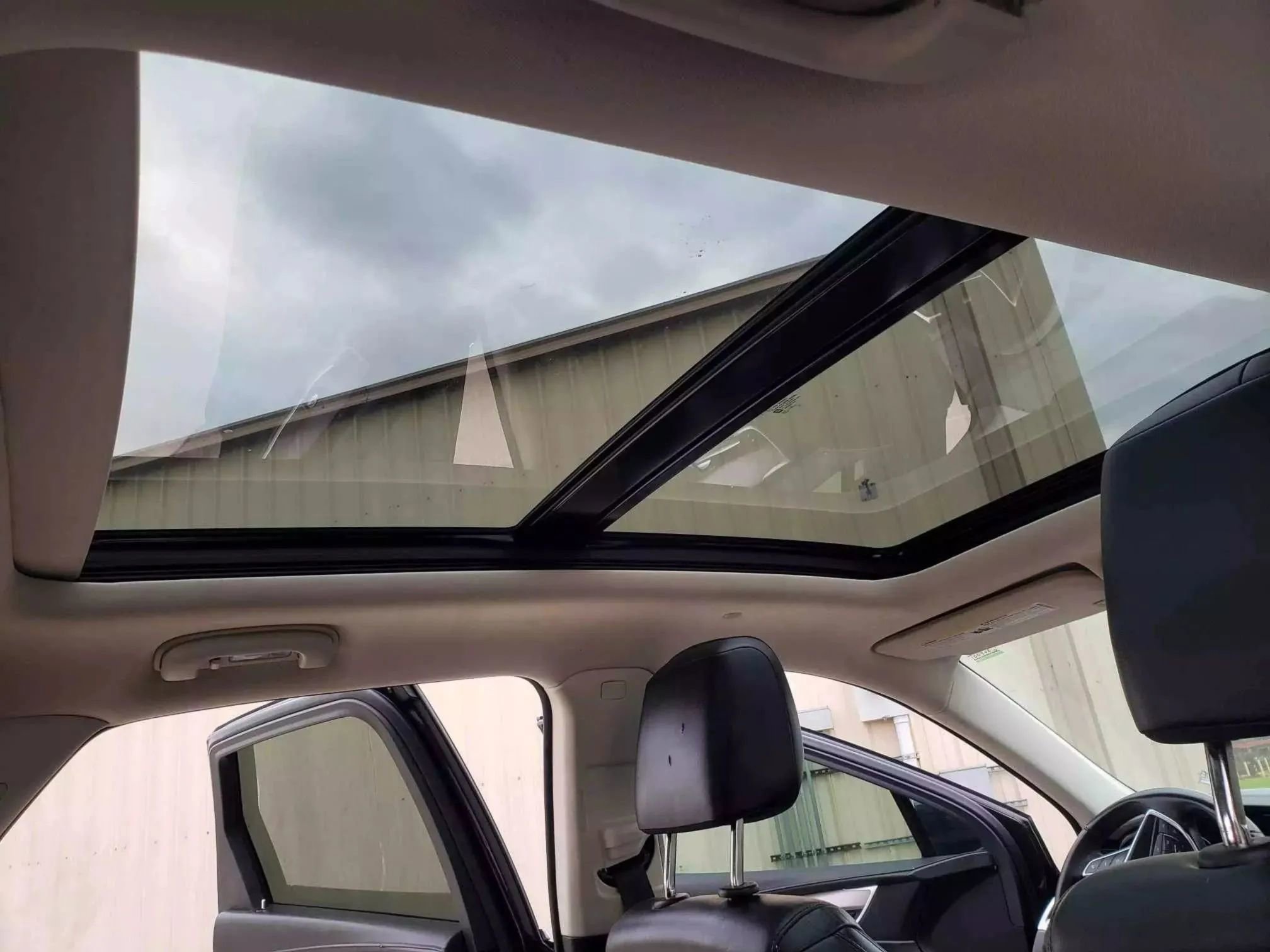 Used 2018 Cadillac XT5 Premium Luxury image 17