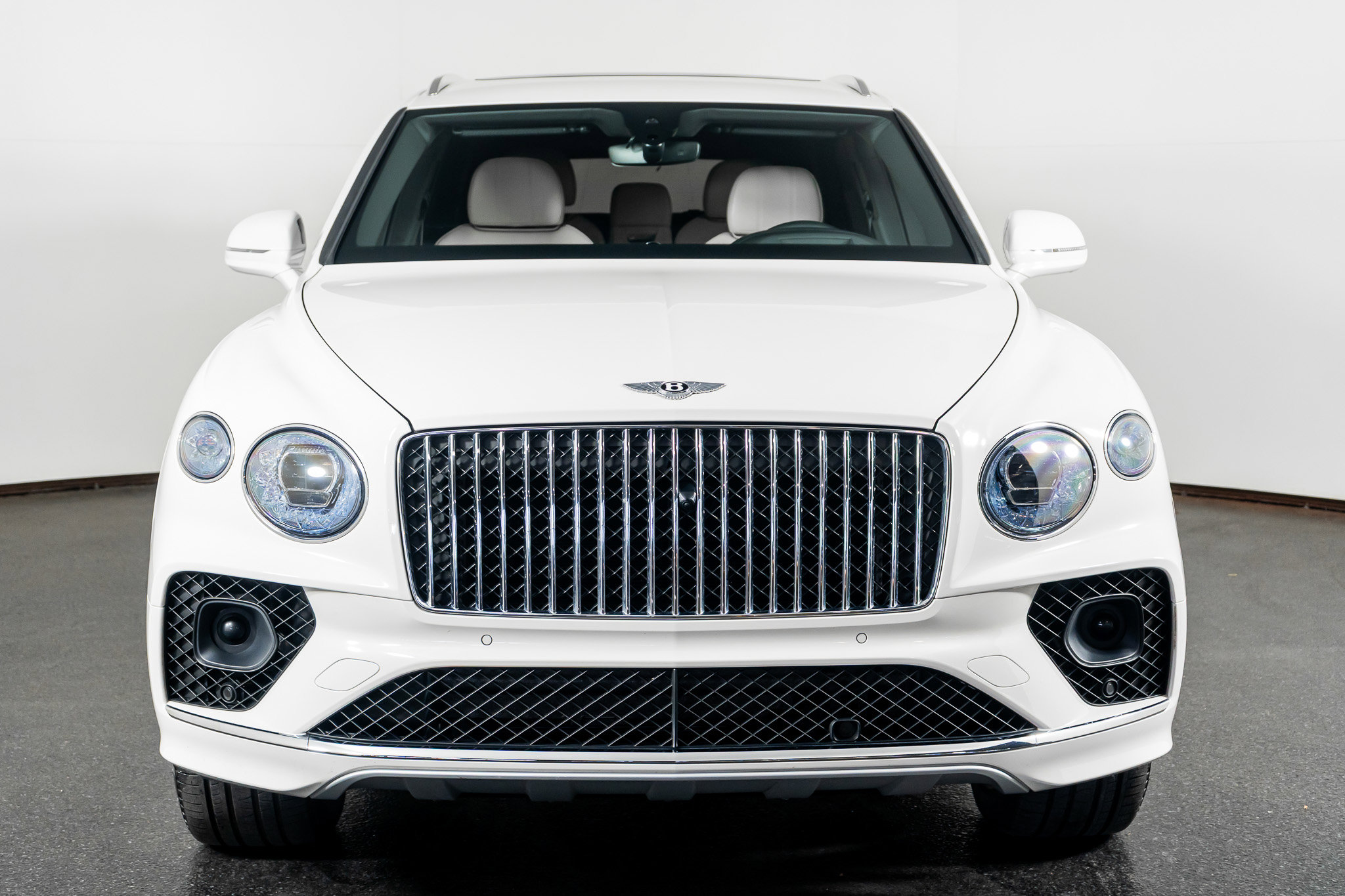 Used 2023 Bentley Bentayga Extended Wheelbase image 22