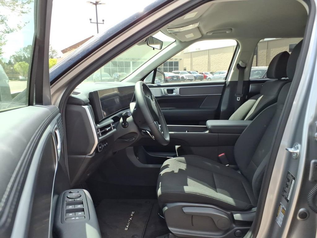 New 2026 Hyundai Santa Fe SE FWD image 16