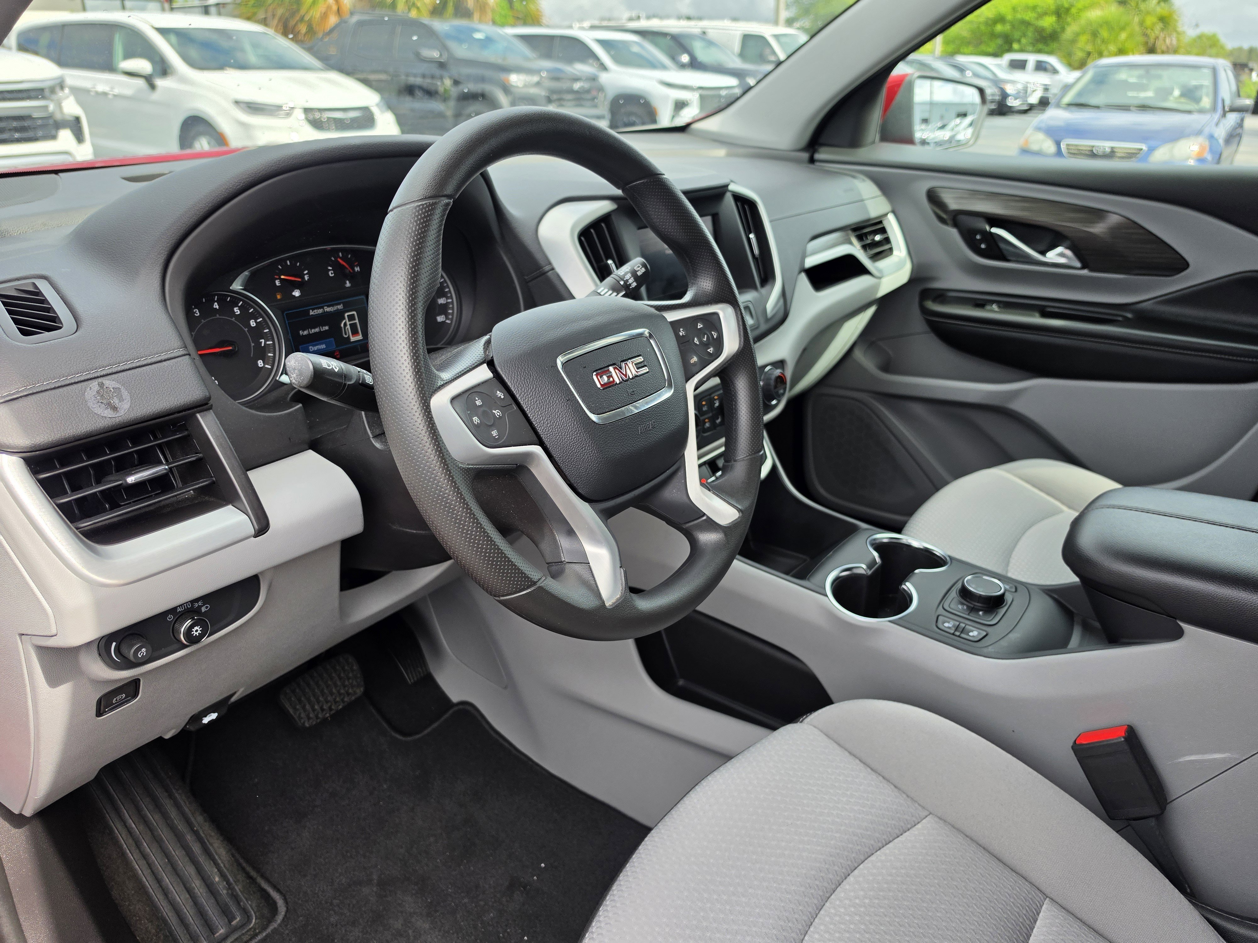 Certified 2024 GMC Terrain SLE w/ Driver Convenience Package FWD image 11