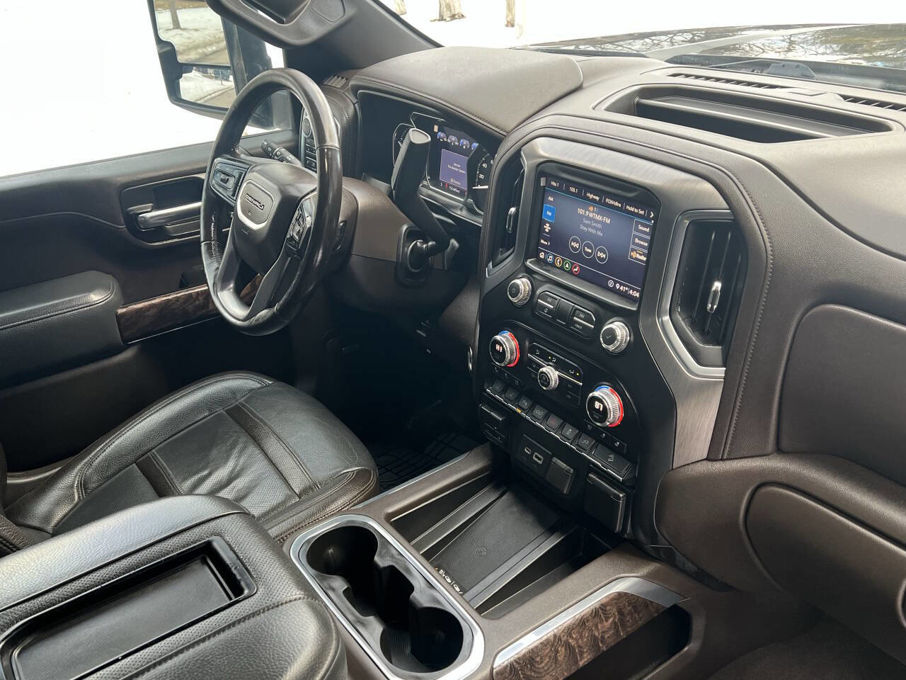 Used 2020 GMC Sierra 2500 Denali w/ Technology Package image 27