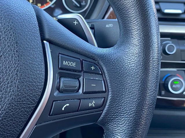 Used 2018 BMW 330i xDrive Sedan w/ Convenience Package AWD/4WD image 24