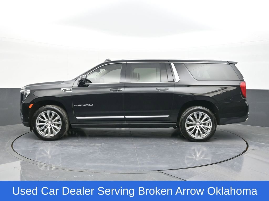 Used 2021 GMC Yukon XL Denali w/ Denali Premium Package RWD image 7