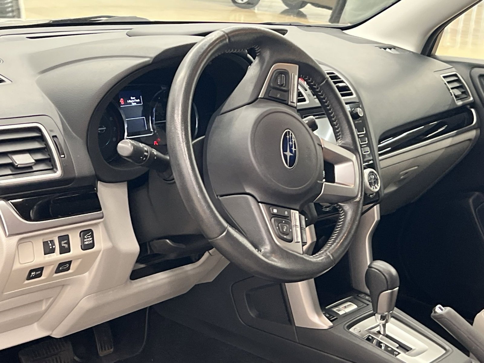 Used 2018 Subaru Forester 2.5i Limited w/ Popular Package #2 image 16