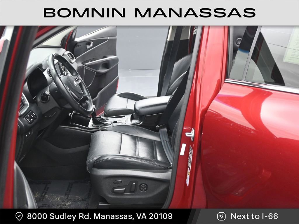 Used 2019 Kia Sorento SX w/ SX Touring Package image 14