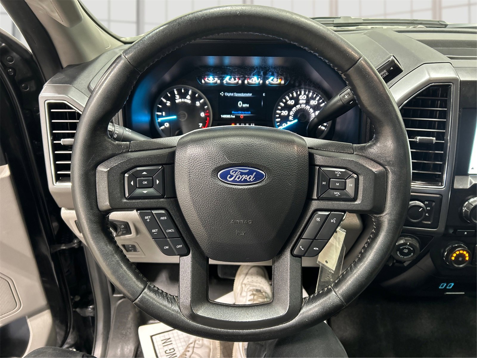 Used 2018 Ford F150 XLT w/ Equipment Group 302A Luxury image 15