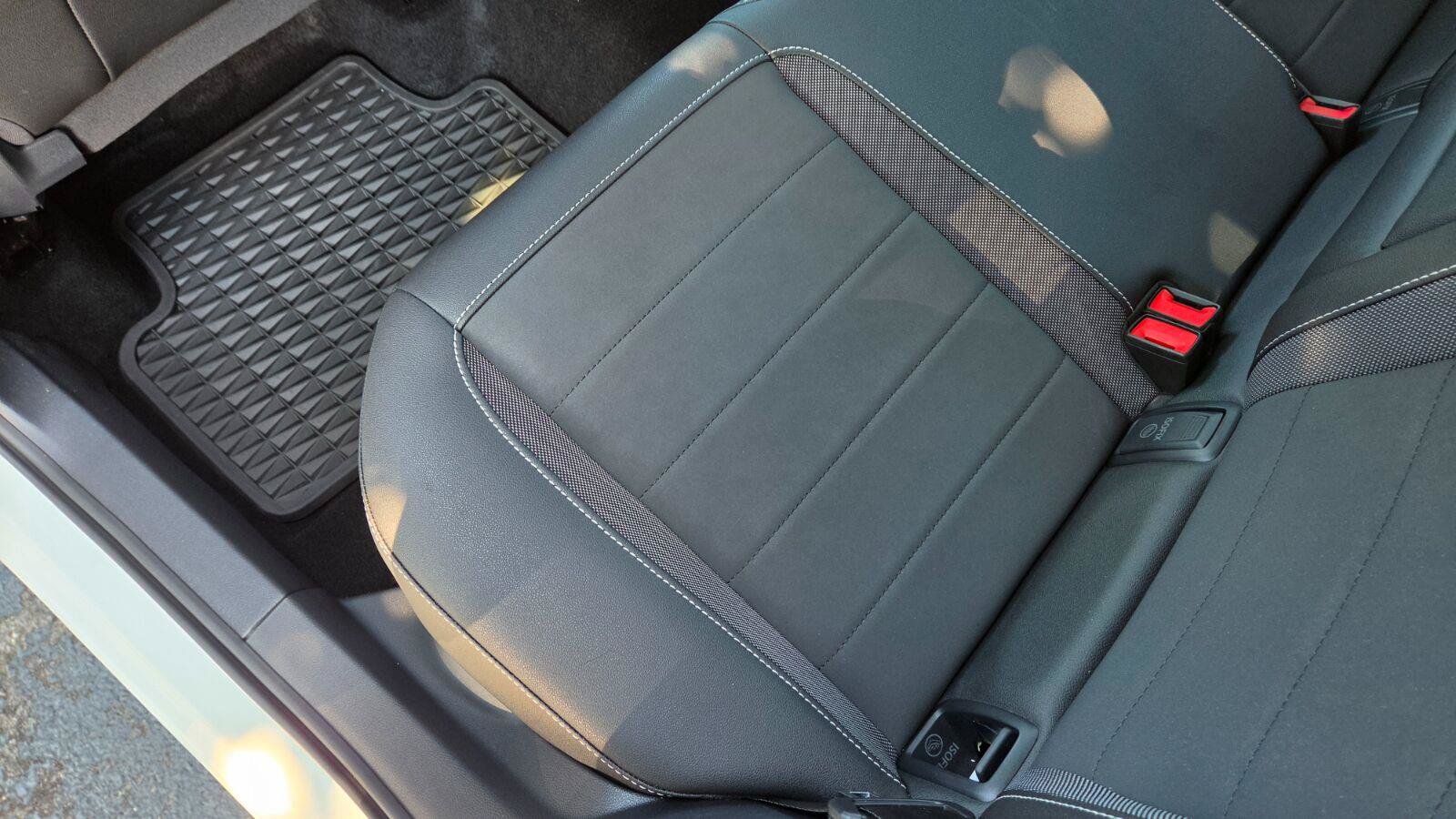Certified 2023 Volkswagen Taos SE w/ Panoramic Sunroof Package FWD image 45