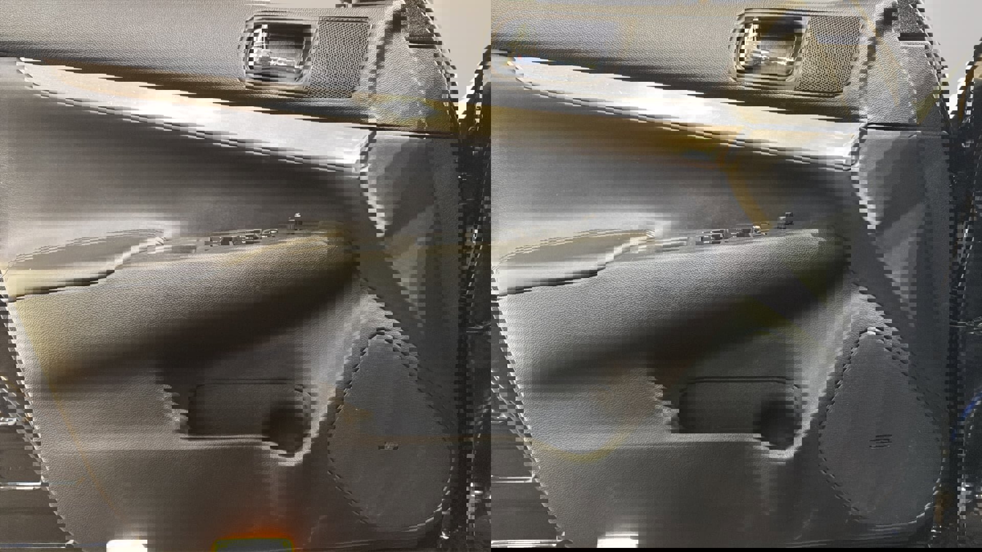 Used 2015 INFINITI Q40 AWD w/ Navigation Package image 21