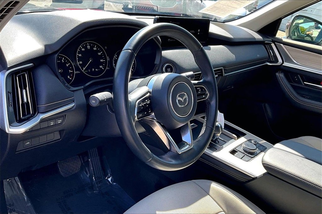 Certified 2024 MAZDA CX-90 3.3 Turbo w/ Preferred Plus image 9