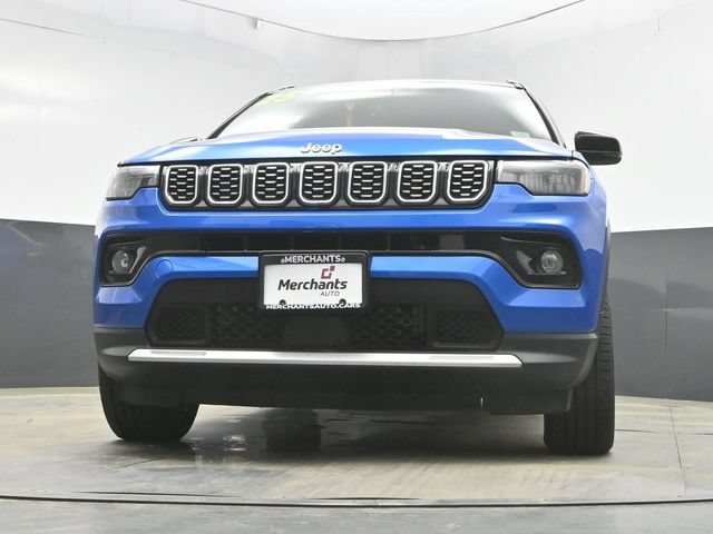 Used 2025 Jeep Compass Limited AWD/4WD image 30