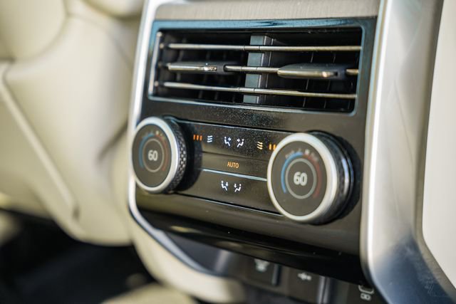 Used 2023 Land Rover Range Rover SE image 35