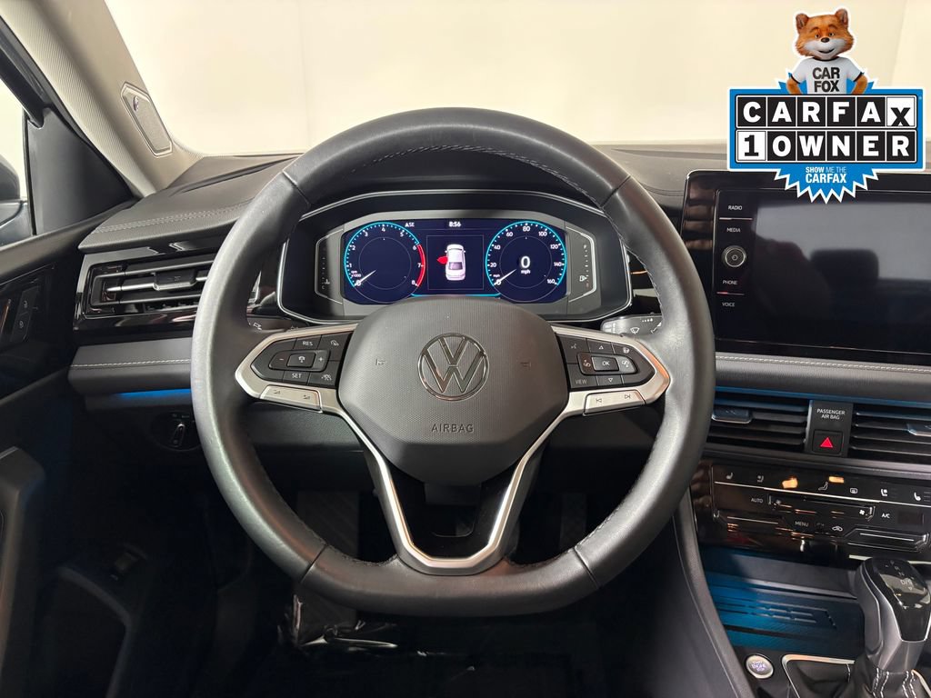 Used 2025 Volkswagen Jetta SEL FWD image 15
